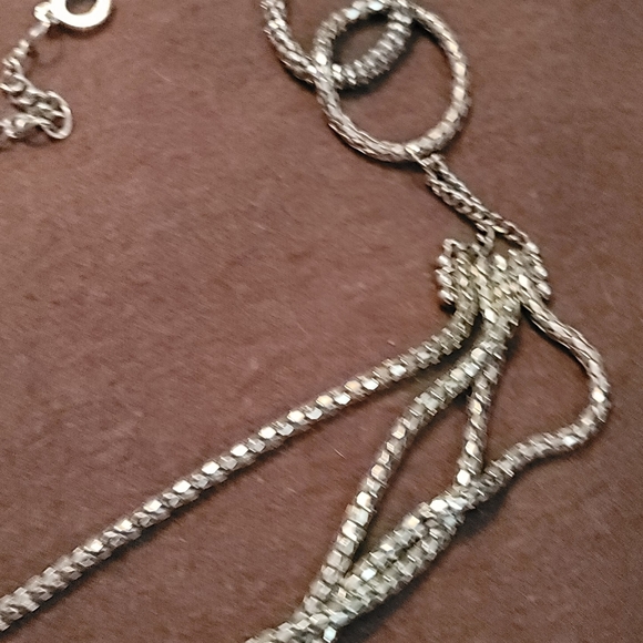 Gorgeous Silver Adjustable Length Necklace - Picture 3 of 7